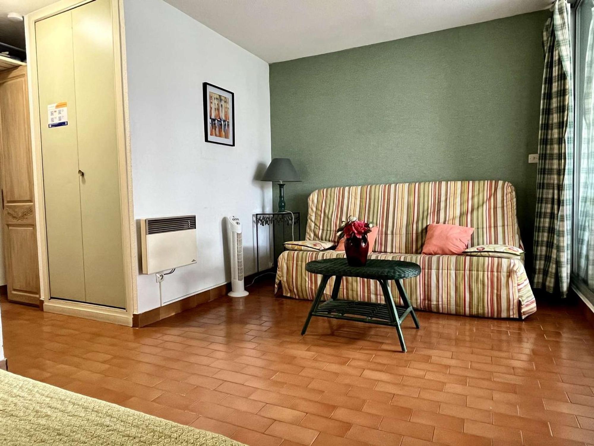 Studio A Argeles-Sur-Mer, 400M De La Plage Et Proche Commerces, Loggia, Animaux Bienvenus, Menage Inclus - Fr-1-225-548 Exterior foto