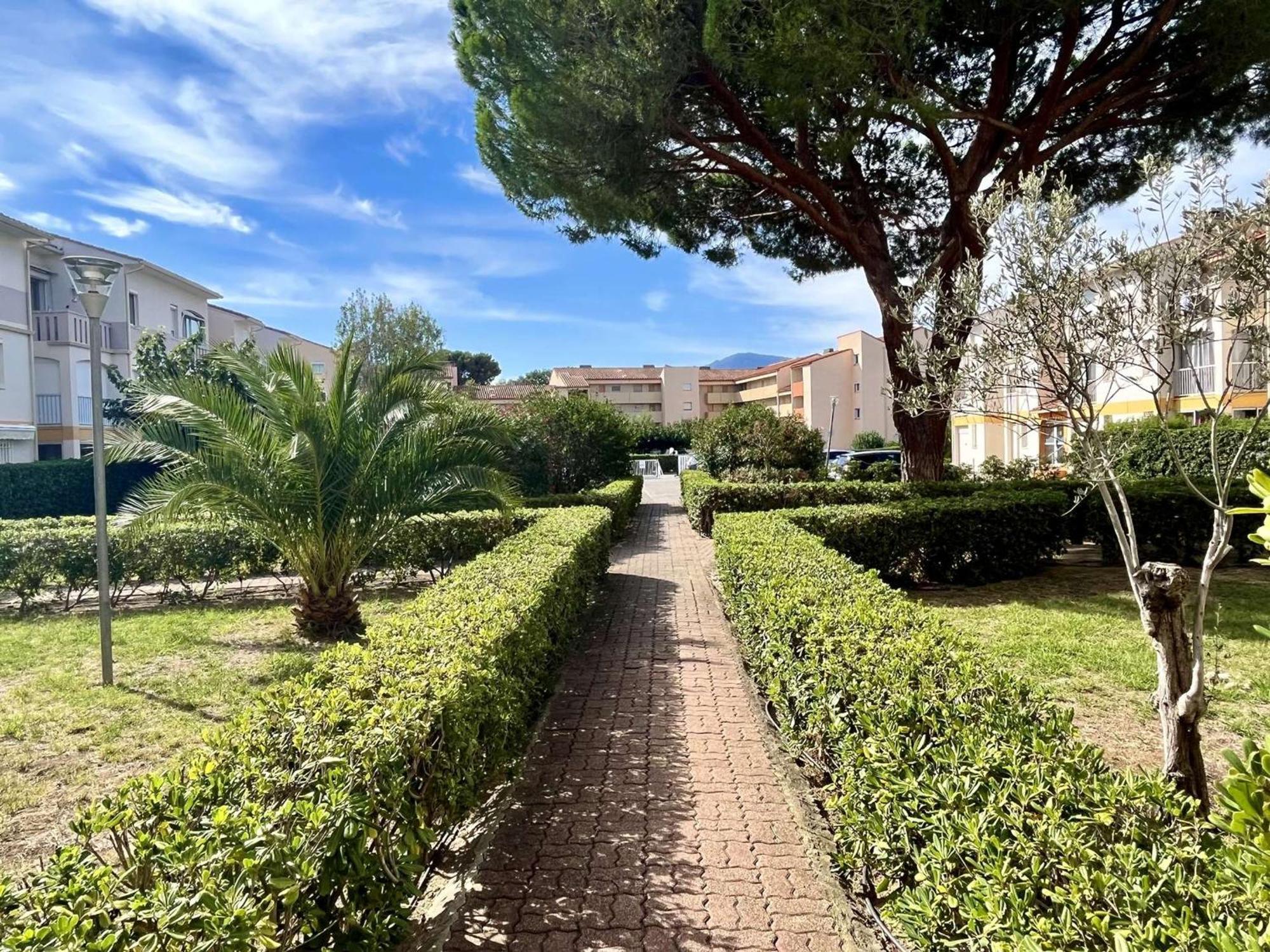 Studio A Argeles-Sur-Mer, 400M De La Plage Et Proche Commerces, Loggia, Animaux Bienvenus, Menage Inclus - Fr-1-225-548 Exterior foto